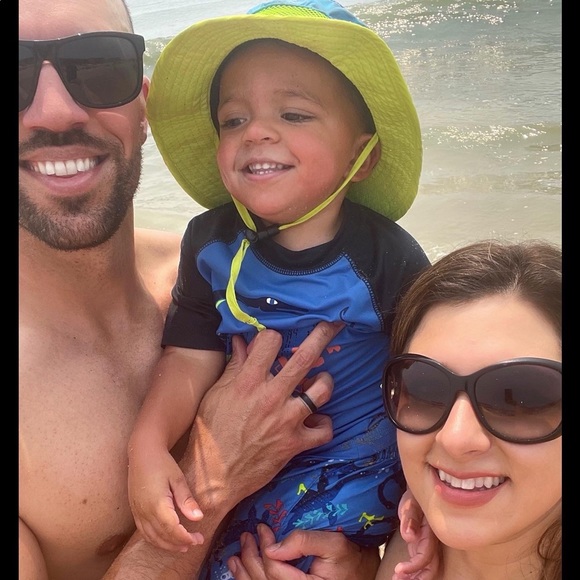 Meet your Posher, Daniella - Picture 3 of 10